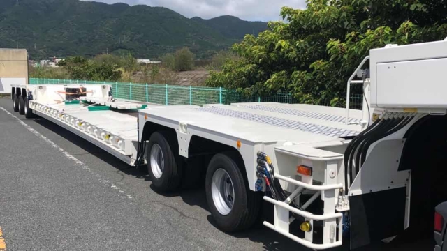 超精密機器輸送車